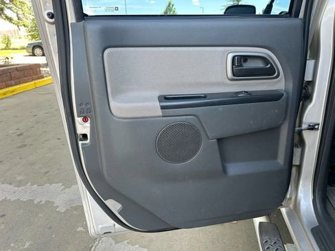 Used 2004 GMC Canyon SLE AWD/4WD image 15