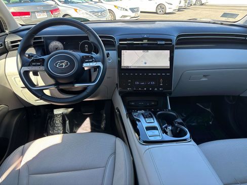 Certified 2023 Hyundai Tucson Limited image 13