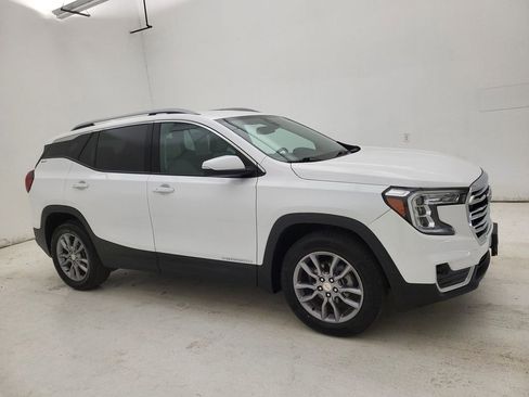 Used 2022 GMC Terrain SLT w/ Infotainment Package II image 1