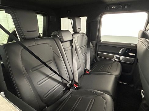 Used 2025 Mercedes-Benz G 550 image 40