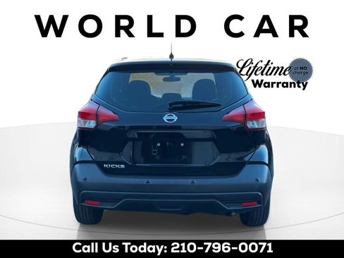 Used 2020 Nissan Kicks S FWD image 5