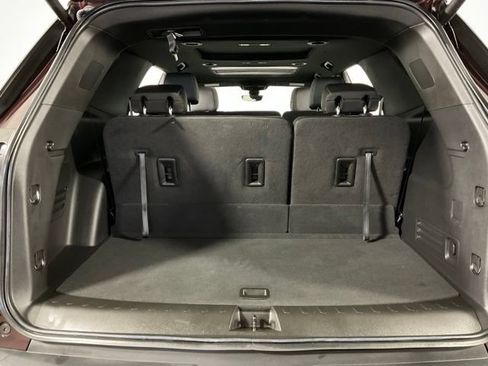 Used 2023 Chevrolet Traverse LT w/ LT Premium Package AWD/4WD image 42