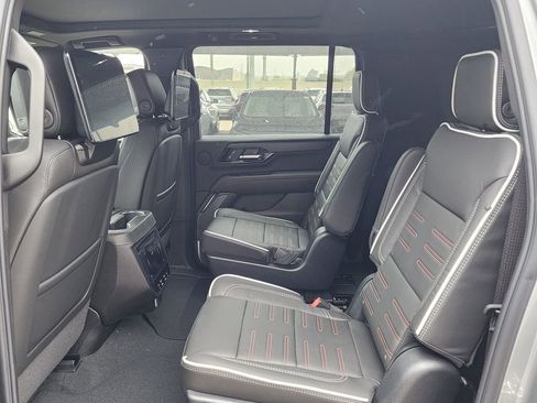 New 2026 GMC Yukon XL AT4 Ultimate AWD/4WD image 51