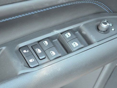 New 2026 Jeep Compass Limited image 13