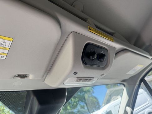 Used 2018 Ford Transit 350 XLT RWD image 14