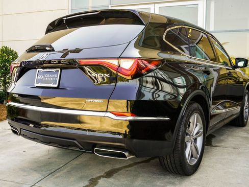 Used 2023 Acura MDX SH-AWD image 12
