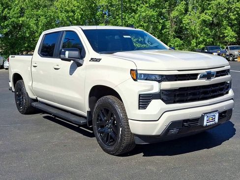 New 2026 Chevrolet Silverado 1500 RST w/ Dark Appearance Package AWD/4WD image 5