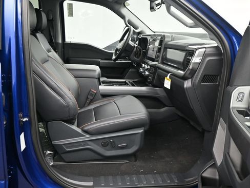 New 2026 Ford F250 Lariat w/ Black Appearance Package AWD/4WD image 9