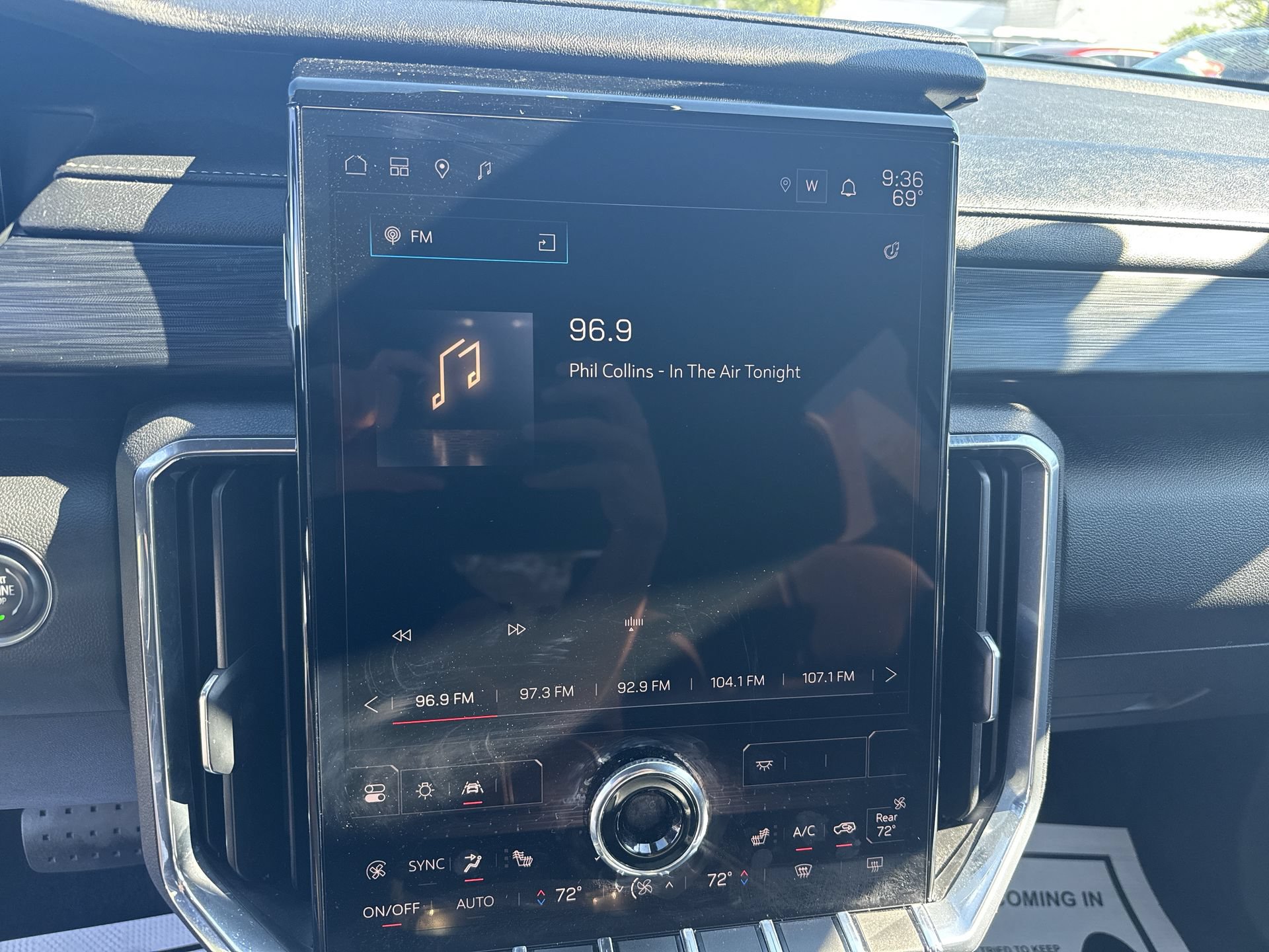 Certified 2024 GMC Acadia Elevation FWD image 13