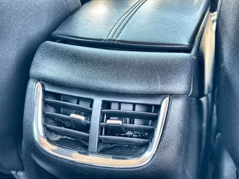 Used 2024 Chevrolet Malibu LT image 21