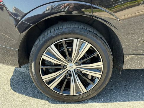 Certified 2023 Volvo XC60 B5 Ultimate w/ Climate Package AWD/4WD image 12