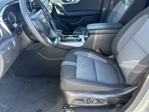 Used 2024 Chevrolet Blazer LT w/ Convenience Package image 9
