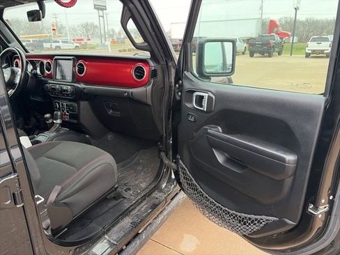 Used 2021 Jeep Gladiator Rubicon image 20