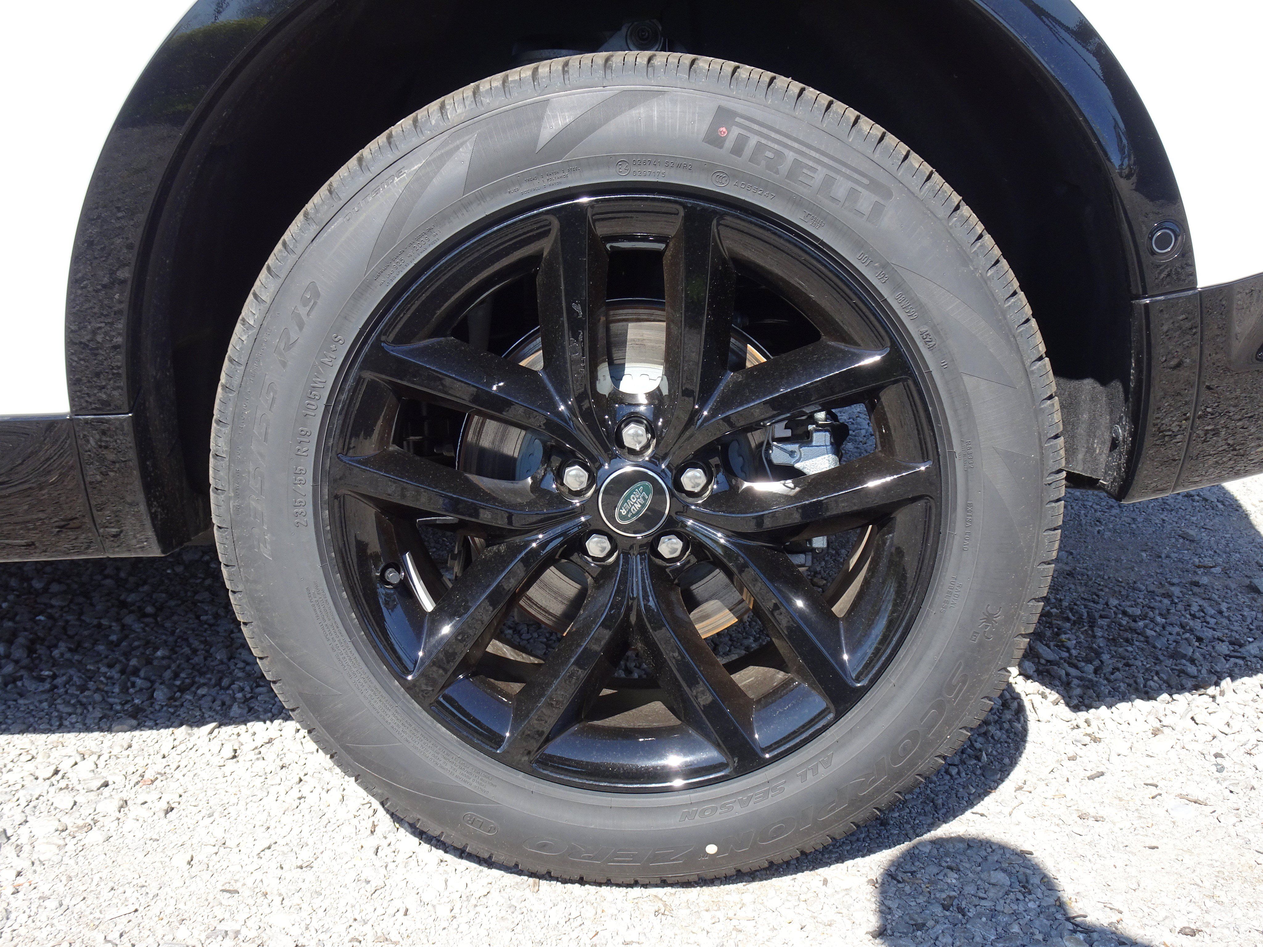 Certified 2025 Land Rover Discovery Sport Dynamic SE AWD/4WD image 6