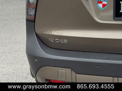 Used 2026 Nissan Kicks SR w/ Cold Weather Package image 10