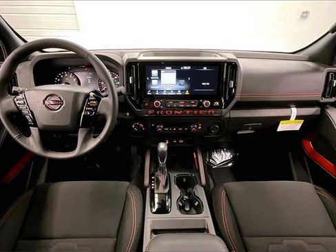 New 2025 Nissan Frontier PRO-4X image 5