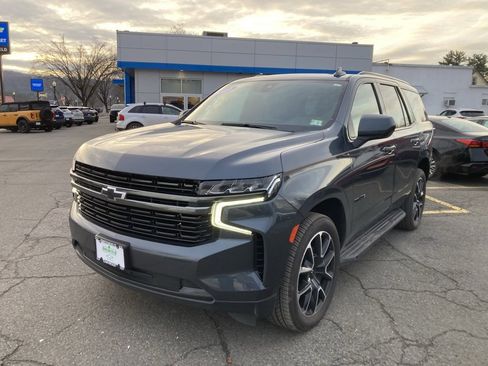 Used 2021 Chevrolet Tahoe RST image 3