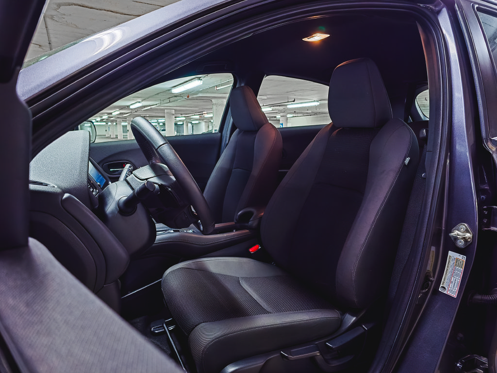 Used 2019 Honda HR-V Sport image 17