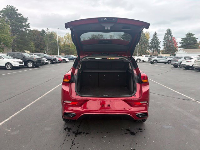 Used 2020 Buick Encore GX Essence w/ Experience Buick Package FWD image 10