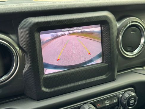 Used 2021 Jeep Wrangler Unlimited Sahara w/ Safety Group image 37