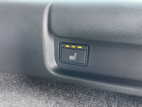 Certified 2025 Land Rover Discovery Dynamic SE AWD/4WD image 42