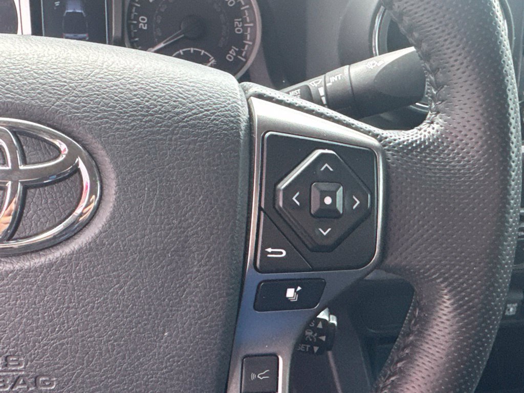 Used 2023 Toyota Tacoma SR5 AWD/4WD image 37