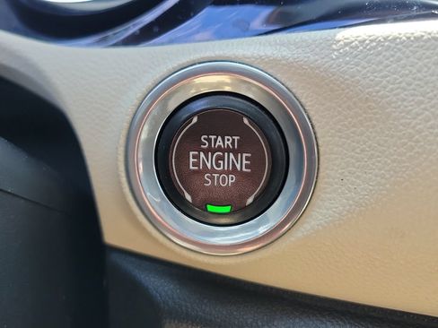 Used 2020 Buick Encore GX Essence FWD image 29