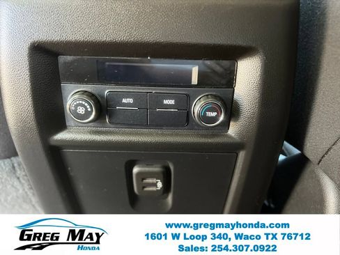 Used 2020 Chevrolet Traverse LT FWD image 21