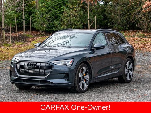 Used 2022 Audi e-tron Premium Plus w/ Premium Plus Package image 1