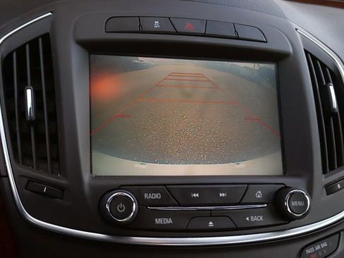 Used 2016 Buick Regal image 23