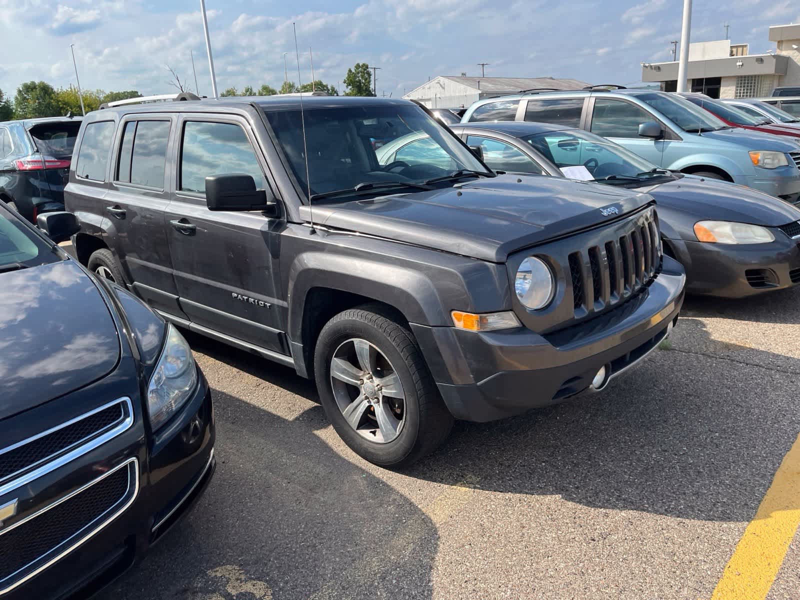 Used 2016 Jeep Patriot High Altitude FWD image 19