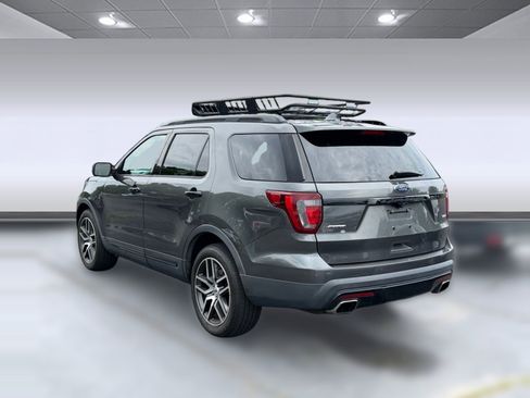 Used 2017 Ford Explorer Sport w/ Equipment Group 401A AWD/4WD image 3