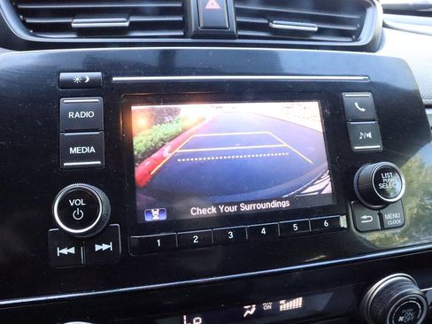 Used 2019 Honda CR-V LX image 3