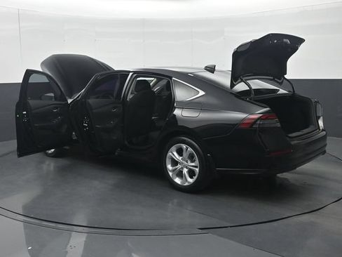Used 2024 Honda Accord LX image 39