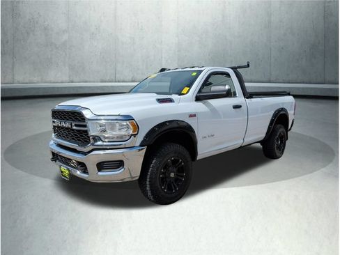 Used 2020 RAM 2500 Tradesman w/ Chrome Appearance Group AWD/4WD image 1