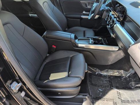 Certified 2026 Mercedes-Benz GLB 250 4MATIC image 23
