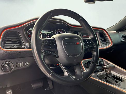 Used 2019 Dodge Challenger SXT RWD image 30