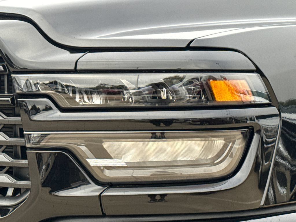 New 2026 RAM 3500 Big Horn AWD/4WD image 4