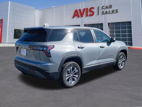 Used 2025 Chevrolet Equinox LT image 6