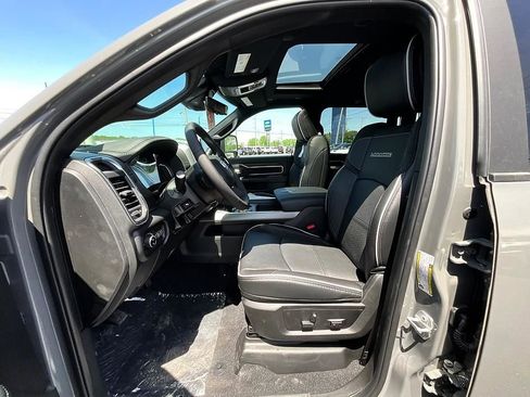 New 2026 RAM 3500 Laramie AWD/4WD image 14