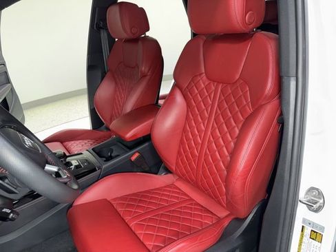Used 2024 Audi SQ5 Premium Plus w/ Premium Plus Package image 16