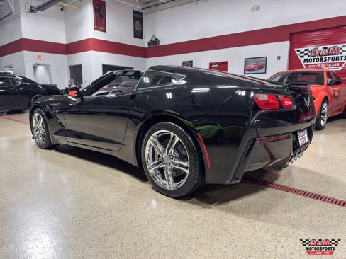 Used 2017 Chevrolet Corvette Stingray Coupe image 3