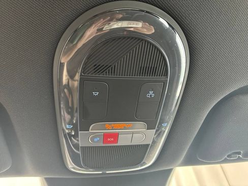 Used 2024 Hyundai Ioniq 6 SE AWD/4WD image 22