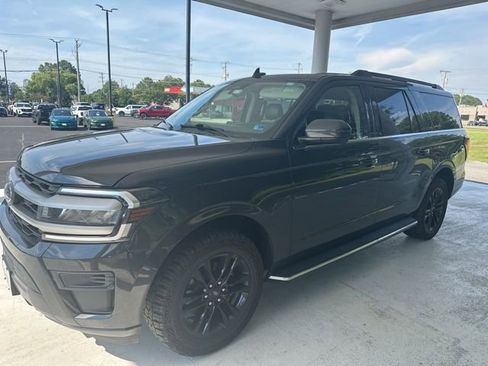 Used 2022 Ford Expedition Max XLT AWD/4WD image 5