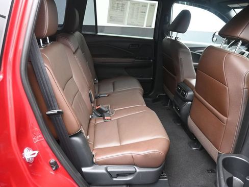 Certified 2024 Honda Passport EX-L image 25