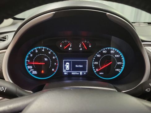 Used 2021 Chevrolet Malibu RS FWD image 23
