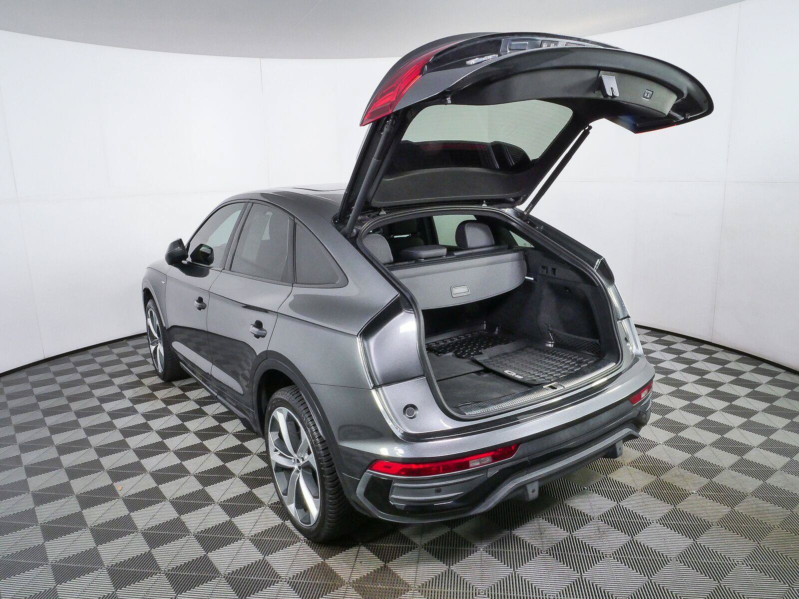 Used 2022 Audi Q5 2.0T Premium Plus AWD/4WD image 27