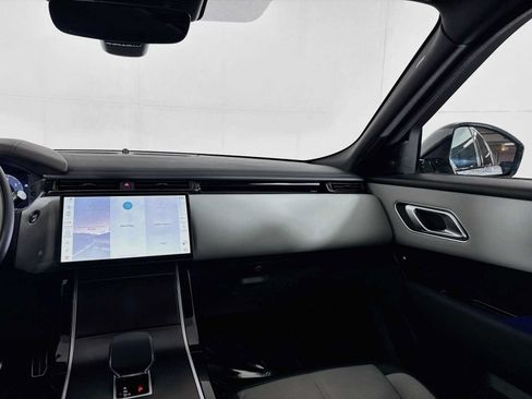 Used 2026 Land Rover Range Rover Velar Dynamic SE AWD/4WD image 32