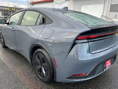 Certified 2025 Toyota Prius LE image 7