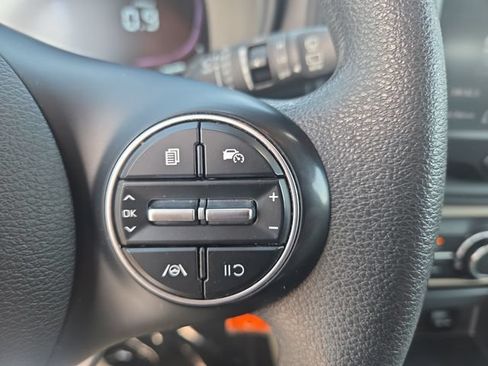 Used 2023 Kia Soul LX FWD image 21